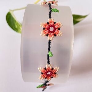 Handmade flower 🌺 pattern beaded bracelet